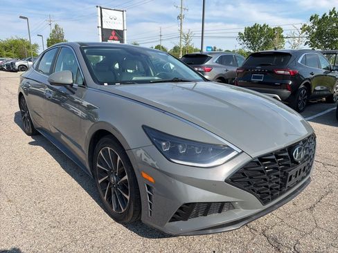 Used 2020 Hyundai Sonata Limited w/ Cargo Package FWD image 3