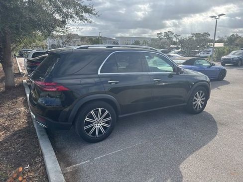 Used 2025 Mercedes-Benz GLE 350 4MATIC image 3