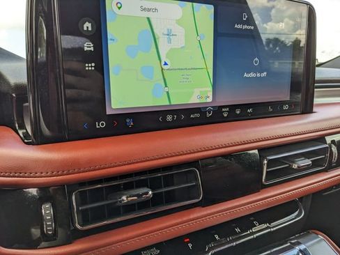 Used 2025 Lincoln Aviator Reserve w/ Luxury Package AWD/4WD image 27