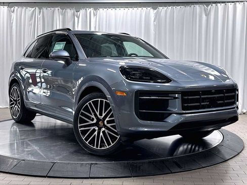 New 2026 Porsche Cayenne AWD/4WD image 9