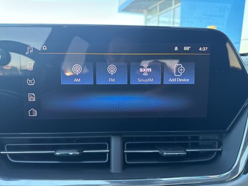 New 2026 Chevrolet Trax LT w/ Sunroof Package image 19