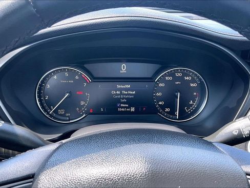 Used 2022 Cadillac XT4 Premium Luxury AWD/4WD image 13