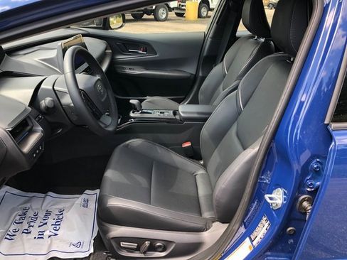 Used 2024 Toyota Prius XLE image 18