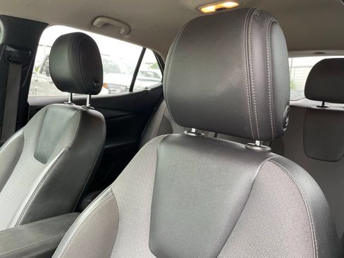 Used 2022 Buick Encore GX Select FWD image 24