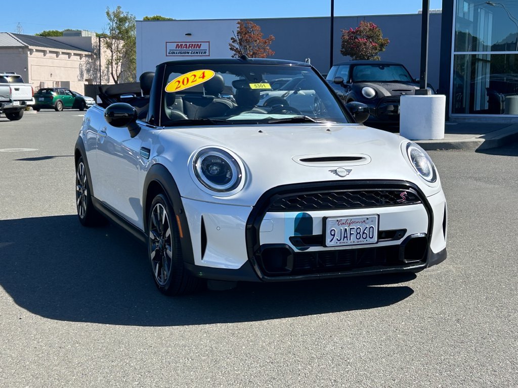 Used 2024 MINI Cooper S w/ Seaside Edition FWD image 7