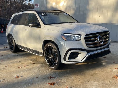 Certified 2024 Mercedes-Benz GLS 580 4MATIC image 4