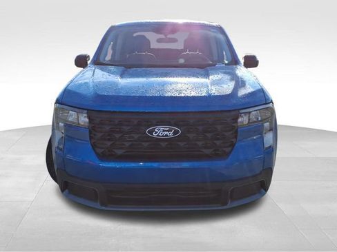 New 2025 Ford Maverick XLT w/ XLT Luxury Package FWD image 16