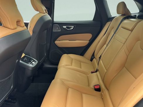 Used 2021 Volvo XC60 T5 Inscription w/ Advanced Package AWD/4WD image 30