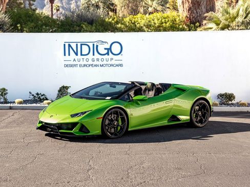 Used 2020 Lamborghini Huracan EVO image 1