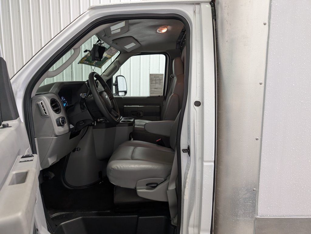 Used 2024 Ford E-350 and Econoline 350 Super Duty w/ Power Windows & Locks Group RWD image 10