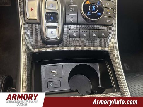 Used 2023 Hyundai Santa Fe Limited image 19
