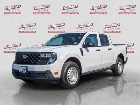 Used 2025 Ford Maverick XL w/ Equipment Group 102A AWD/4WD image 1