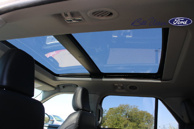 Used 2023 Ford Explorer XLT w/ Equipment Group 202A AWD/4WD image 18