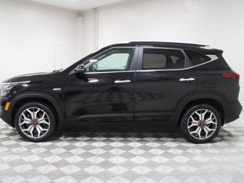 Used 2023 Kia Seltos SX w/ SX Sunroof Package AWD/4WD image 9