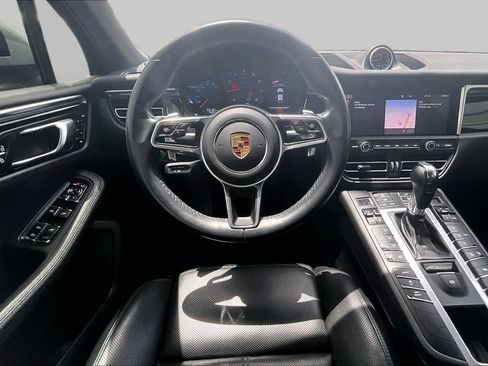Used 2021 Porsche Macan AWD/4WD image 6