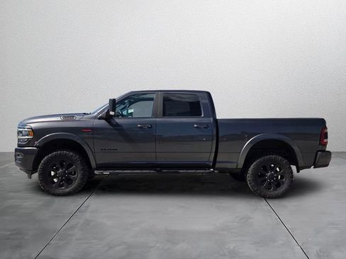 Used 2022 RAM 2500 Laramie AWD/4WD image 2