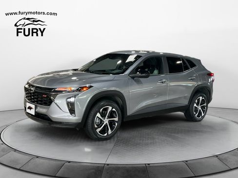 Used 2024 Chevrolet Trax RS w/ Driver Confidence Package FWD image 8