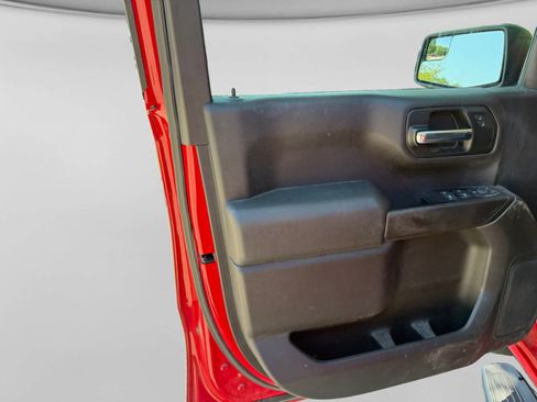 Used 2019 Chevrolet Silverado 1500 Custom AWD/4WD image 10