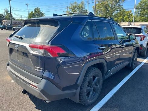 Used 2019 Toyota RAV4 Limited w/ Carpet Mat Package AWD/4WD image 3