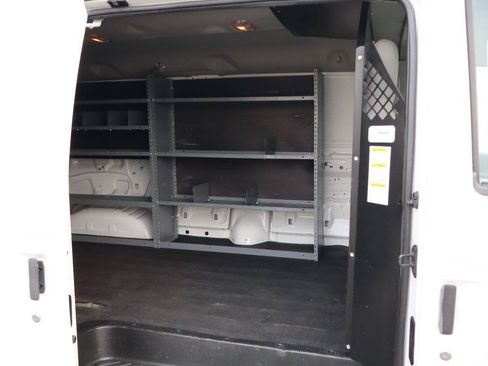 Used 2014 Ford E-350 and Econoline 350 Extended Super Duty w/ Insulation Package RWD image 6