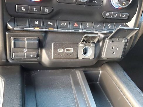 Used 2022 GMC Sierra 2500 AT4 w/ AT4 Premium Plus Package AWD/4WD image 25