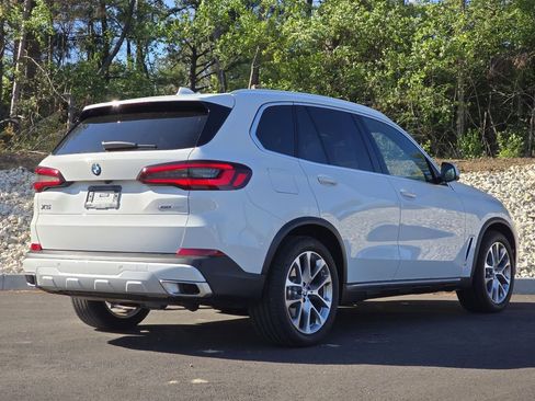Used 2023 BMW X5 xDrive40i w/ Premium Package AWD/4WD image 29