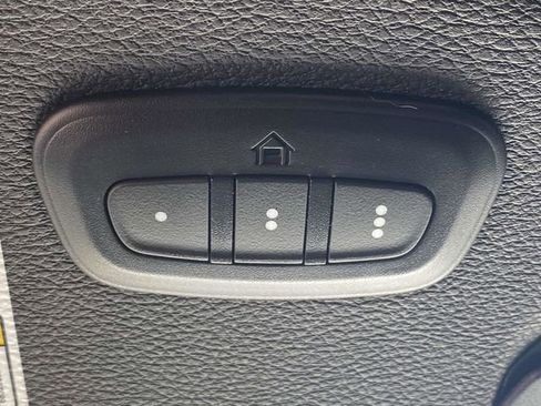 Used 2023 Jeep Gladiator Mojave w/ Trailer Tow Package image 32