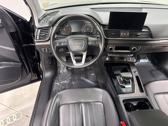 Used 2023 Audi Q5 2.0T Premium w/ Convenience Package AWD/4WD image 16