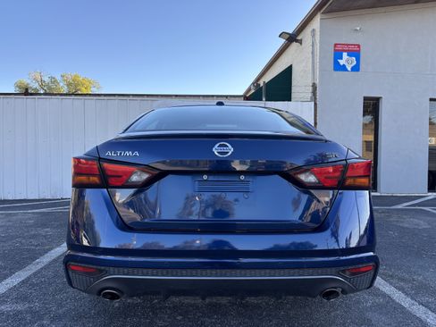 Used 2021 Nissan Altima 2.5 SR image 4