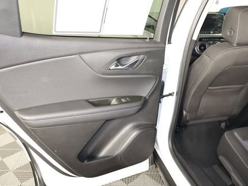 Used 2025 Chevrolet Blazer LT image 45