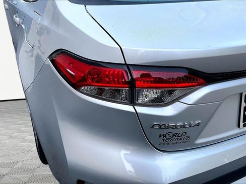 Certified 2021 Toyota Corolla LE FWD image 58