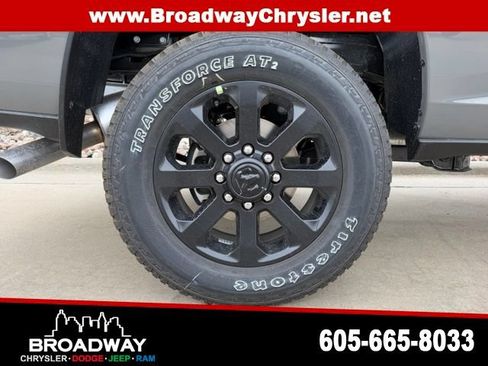 New 2026 RAM 2500 Laramie w/ Night Edition AWD/4WD image 10