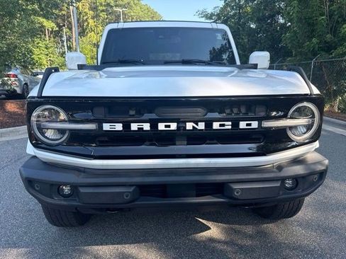 Used 2022 Ford Bronco Outer Banks AWD/4WD image 10