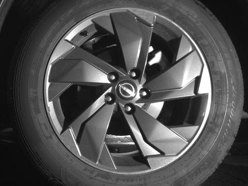 Used 2025 Nissan Rogue SV image 14