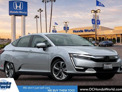 Used 2018 Honda Clarity Touring image 1