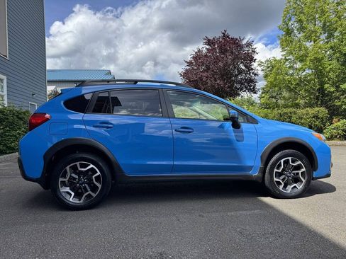 Used 2016 Subaru Crosstrek 2.0i Limited AWD/4WD image 2