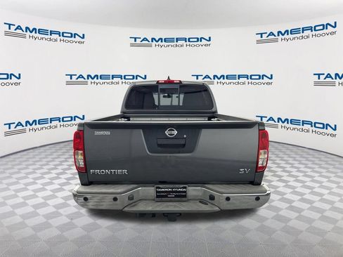Used 2016 Nissan Frontier SV w/ SV Value Truck Package RWD image 4