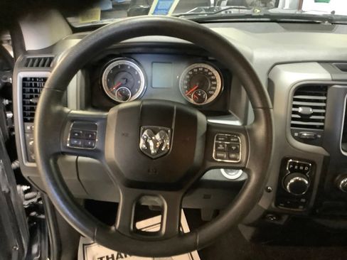 Used 2017 RAM 1500 Express AWD/4WD image 20