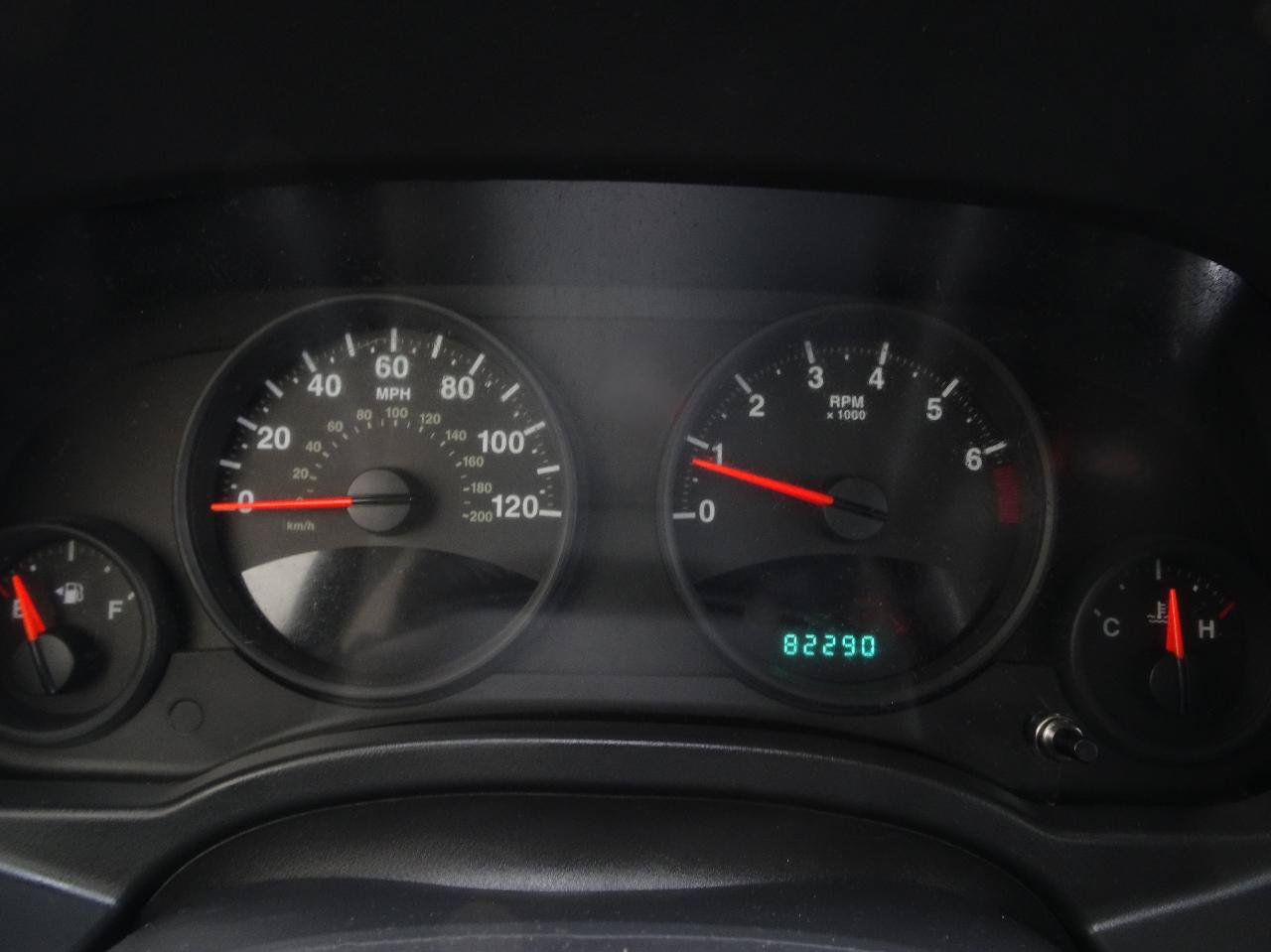 Used 2009 Jeep Compass Sport FWD image 17
