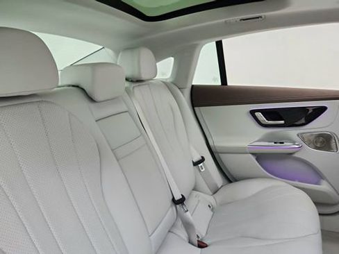 Used 2025 Mercedes-Benz EQE 350+ Sedan image 25