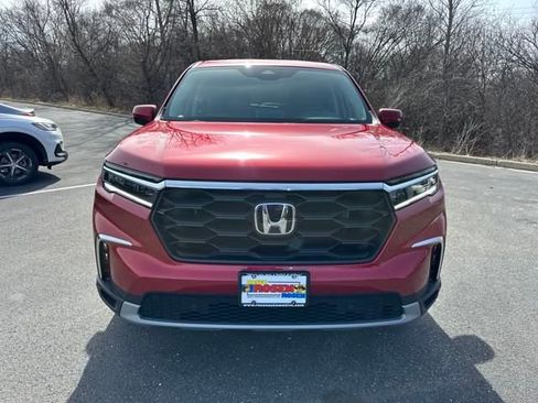 New 2025 Honda Pilot EX-L image 8