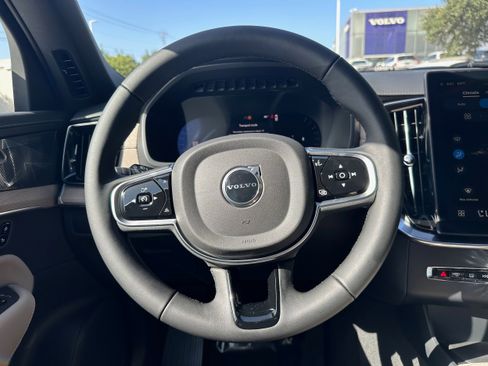 New 2026 Volvo XC90 B6 Plus w/ Protection Package Premier image 14