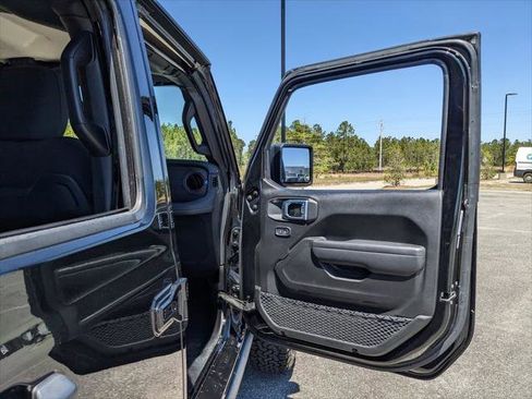 Certified 2025 Jeep Wrangler Unlimited Rubicon 4xe w/ Convenience Group image 57