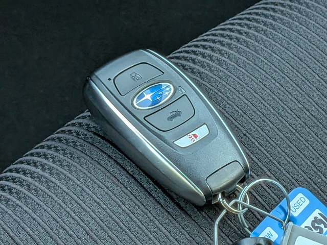 Used 2025 Subaru Legacy Premium AWD/4WD image 38