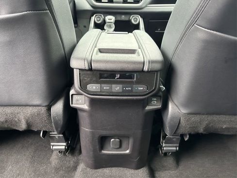 Used 2025 Toyota Grand Highlander AWD image 27