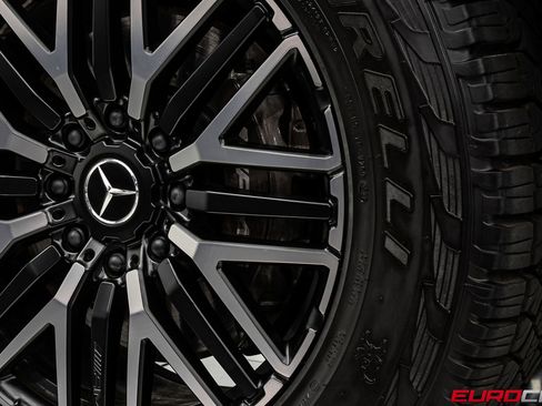 Used 2023 Mercedes-Benz G 63 AMG Squared image 26