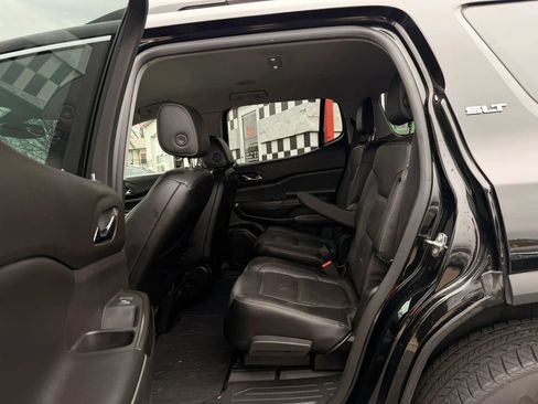 Used 2019 GMC Acadia SLT FWD image 23