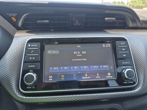 Used 2020 Nissan Kicks S FWD image 23