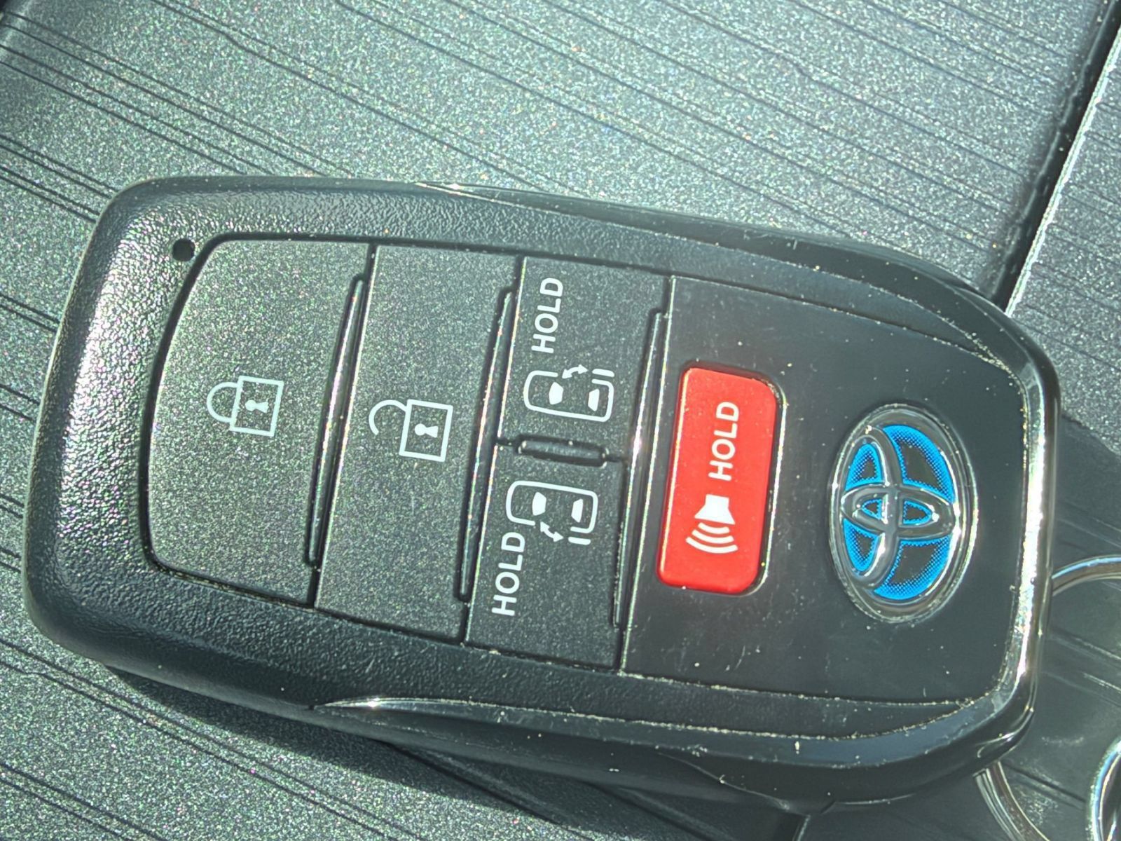 Used 2025 Toyota Sienna XLE FWD image 20