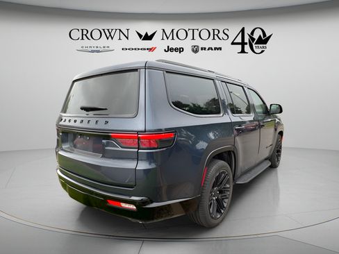 Used 2023 Jeep Wagoneer Series II AWD/4WD image 14